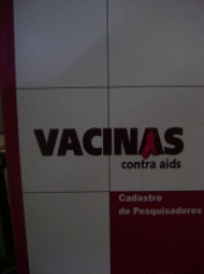 Capa de Vacinas Contra Aids - Ministério da Saúde, Coordenação Nacional de DST e Aids