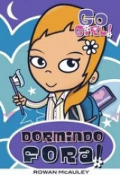 Capa de dormindo fora - rowan mcauley