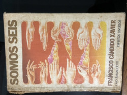 Capa de Somos seis - Francisco Candido Xavier; Caio Ramacciotti