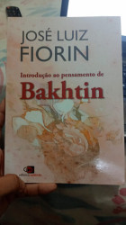 Capa de Introdução ao pensamento de Bakhtin - José Luiz Fiorin