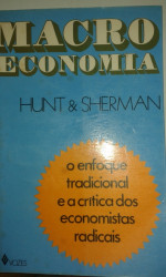 Capa de Macroeconomia - E. K. Hunt; Howard J. Sherman