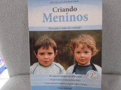 Capa de Criando meninos - Steve Biddulph