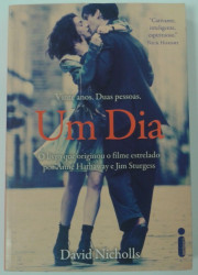 Capa de Vinte anos. Duas pessoas. Um dia. - David Nicholls