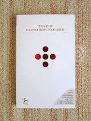 Capa de O livro dos cinco anéis - Musashi