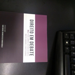 Capa de Direito em Debate - Nuno Miguel Branco de Sá Viana Rabelo