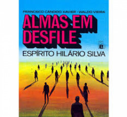 Capa de Almas em desfile - Francisco Cândido Xavier