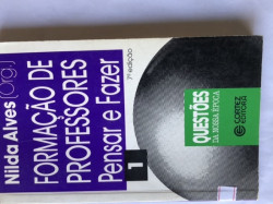 Capa de Formação de professores - Nilda Alves (org.); Célia Linhares; Luiz Carlos de Freitas; Mária de Lourdes Favero; Nilda Alvez; Regina Leite Garcia