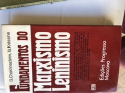 Capa de Fundamentos do marxismo - G. Chakhnazarov ; Lu. Krassine