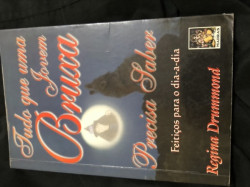 Capa de Tudo que uma jovem bruxa precisa saber - Regina Drummond