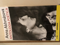 Capa de Antologia Poética - Anna Andreevna Akhmatova