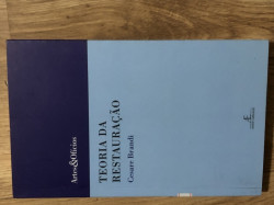 Capa de Teoria da restauração - Cesare Brandi