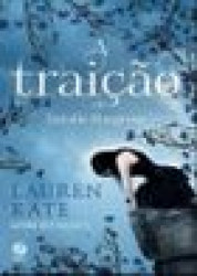 Capa de A traição de Natalie Hargrove - Lauren Kate