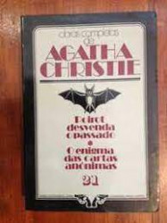 Capa de Morte entre as Ruínas O Natal de Poirot - Agatha Cristie