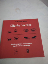 Capa de Cliente Secreto - Stella Kochen Susskind