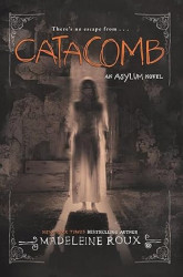 Capa de Catacomb - Madeleine Roux