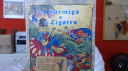 Capa de A Formiga e A Cigarra - Coleção Fábulas Favoritas