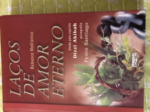 Capa de Laços de amor eterno - Pedro Santiago; Espírito Dizzi Akibah