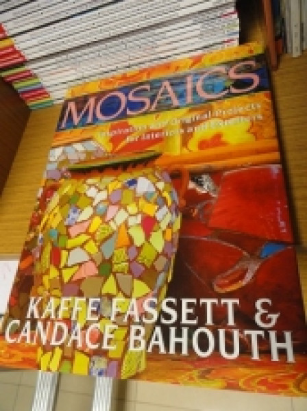 Capa de Mosaics - Kaffe Fasset; Candace Bahouth
