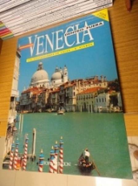 Capa de Venecia Dentro Fuera - 