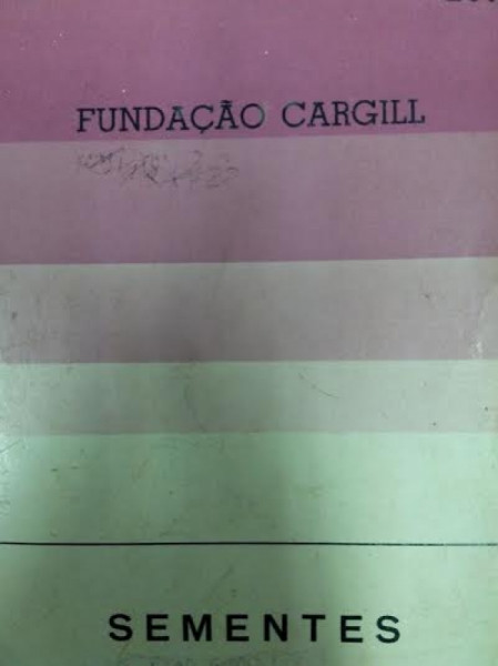 Capa de Sementes - Carvalho e Nagawa