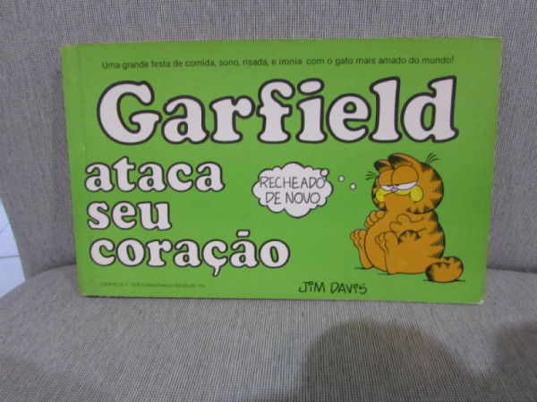 Capa de Garfield Ataca seu Coração - Jim Davis