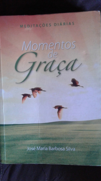 Capa de Meditações Diárias Momentos de Graça - José Maria Barbosa Silva