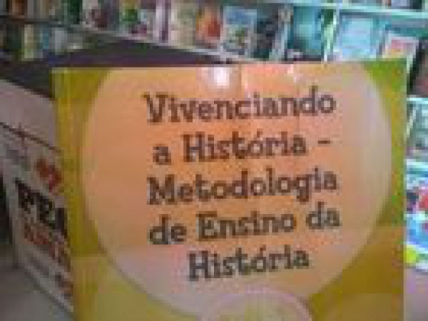 Capa de Vivenciando a Historia - Marta de Souza