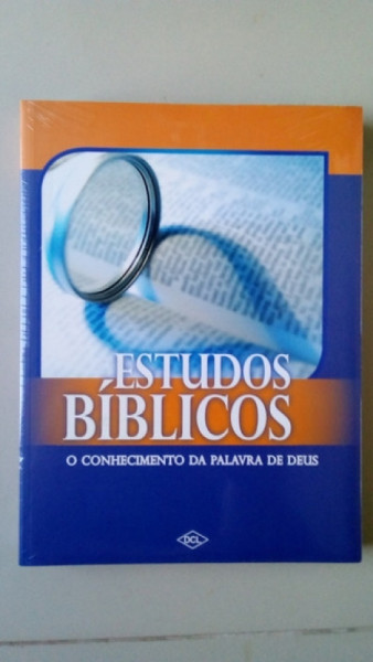 Capa de Estudos Bíblicos - Claudemir Pedroso da Silva