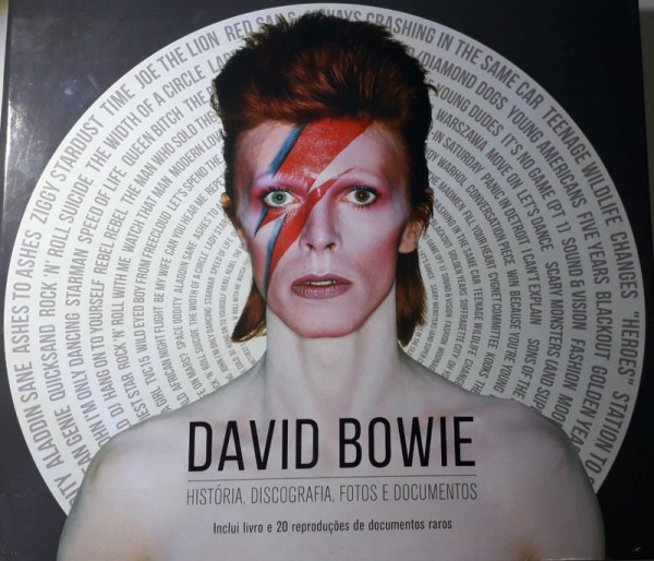 Capa de David Bowie - Mike Evans