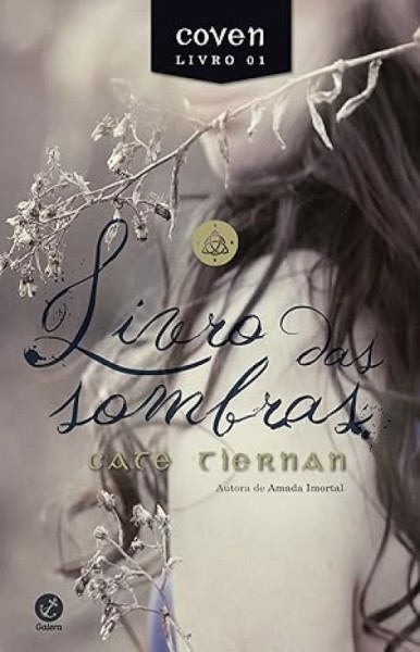 Capa de O livro das sombras - Cate Tiernan